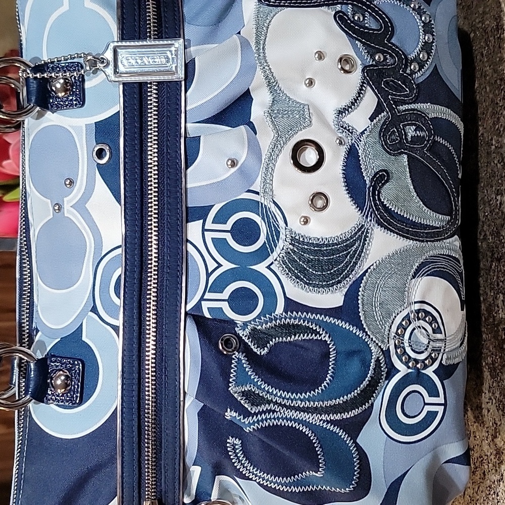 COACH POPPY EUC BLUE  APPLIQUE GLAM SET TOTE - Picture 3 of 13